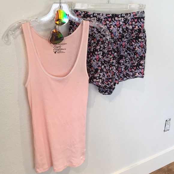 SOLD🖤🌈American Eagle Bundle 🌈🖤 - Picture 6 of 8